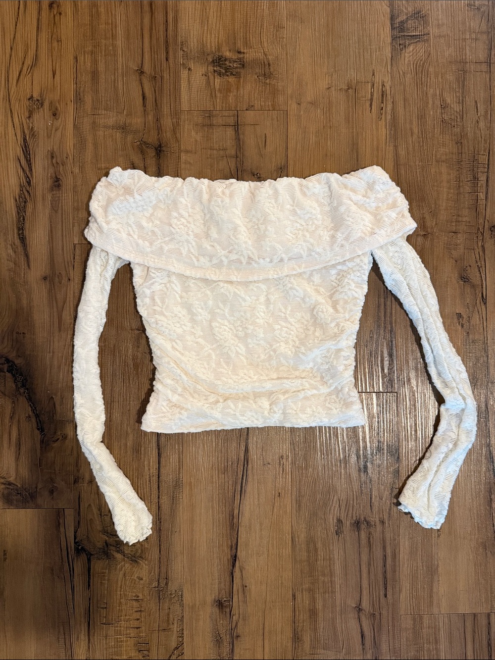 Off-Shoulder White Lace Long-Sleeve Women's Top